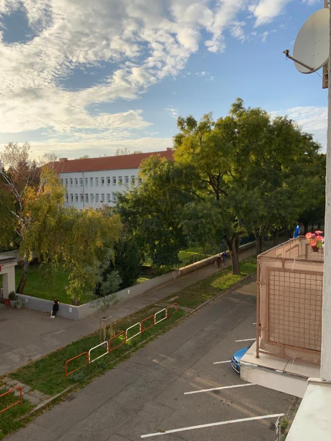 Light Room By Zoom Apartments Bratislava Exterior photo